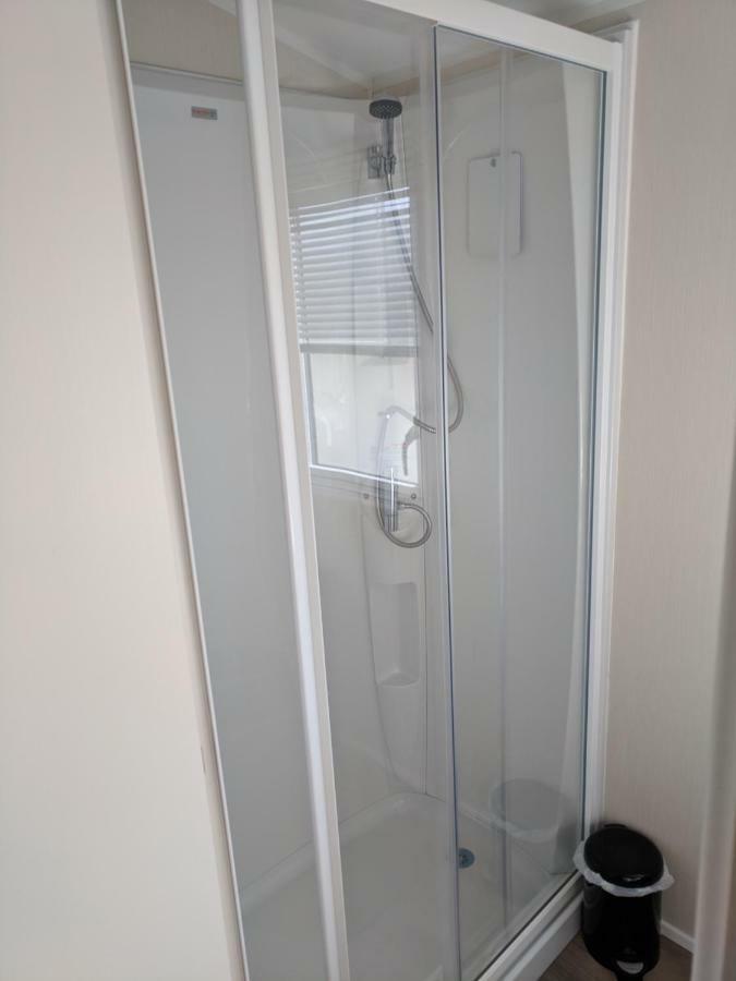 P&D'S Pearl Caravan At Tattershall Lakes Country Park Hotel Bagian luar foto