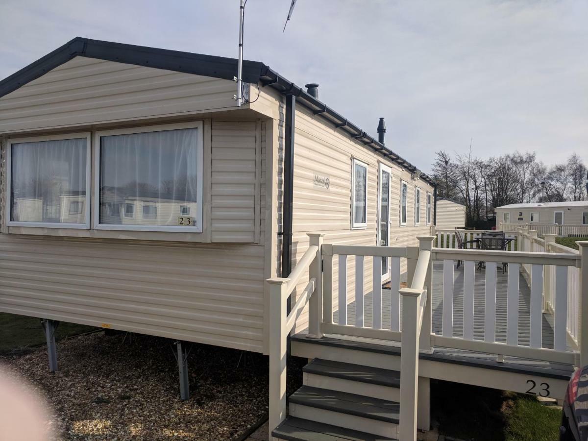 P&D'S Pearl Caravan At Tattershall Lakes Country Park Hotel Bagian luar foto