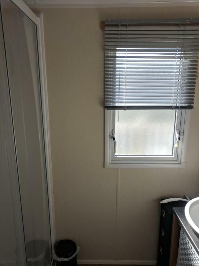 P&D'S Pearl Caravan At Tattershall Lakes Country Park Hotel Bagian luar foto